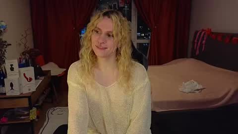 Lori -----------------------------------    online show from 12.18.24