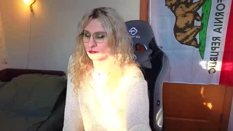 Lori -----------------------------------    online show from 02.05.26