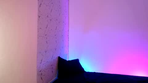 Snapshot of lorian_vikel chatting on 02.21.26 Lorian Vikel online show from 02.21.26