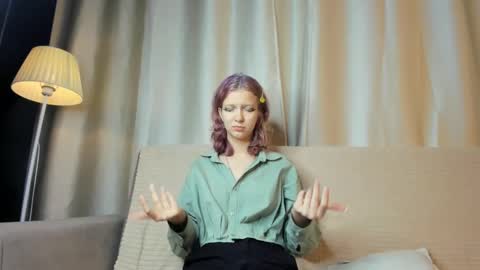 Snapshot of lornagarman chatting on 02.05.25 Jetta online show from 02.05.25