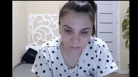 LorraGrey online show from 01.05.25