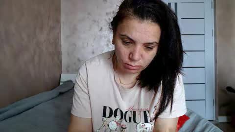 LorraGrey online show from 05.12.26