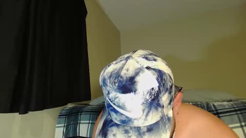 Snapshot of los_juanes chatting on 10.29.25 JUAN JUAN online show from 10.29.25