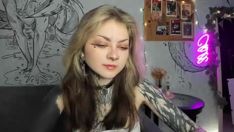 Snapshot of lostallice chatting on 02.07.25 lostallice online show from 02.07.25