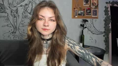 Snapshot of lostallice chatting on 11.14.25 lostallice online show from 11.14.25