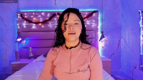 Snapshot of lotti_carter chatting on 12.24.24 Lotti online show from 12.24.24