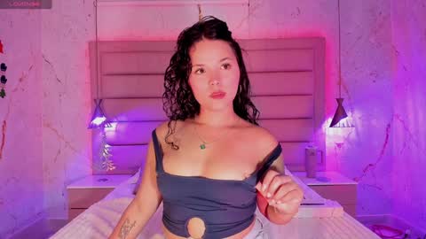 Snapshot of lotti_carter chatting on 01.07.25 Lotti online show from 01.07.25