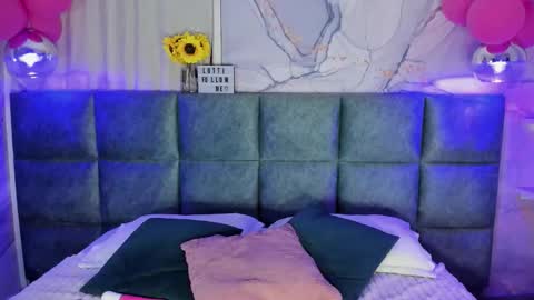Snapshot of lotti_carter chatting on 09.25.25 Lotti online show from 09.25.25