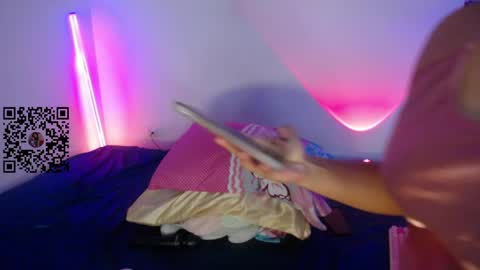 Snapshot of lou_cuteee chatting on 05.25.26 lou_cuteee online show from 05.25.26