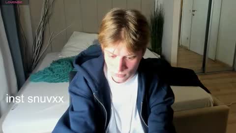 Snapshot of louie_evans chatting on 11.02.25 louie_evans online show from 11.02.25