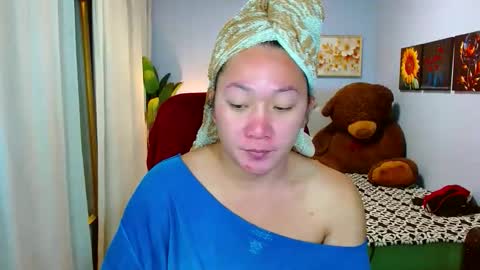 Snapshot of louie_sexy chatting on 02.12.26 Cathy online show from 02.12.26