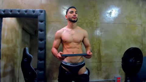 Louis online show from 03.05.25