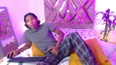 Louis Valdz online show from 01.24.25