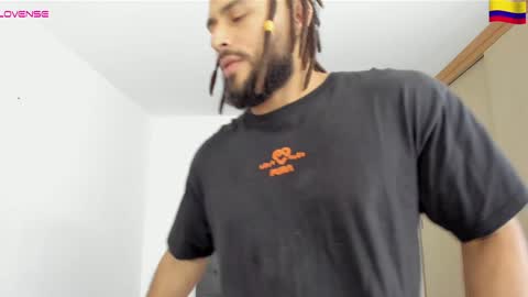 louis_marley_ online show from 12.17.24