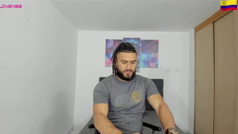 louis_marley_ online show from 12.19.24