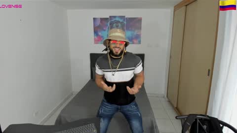 louis_marley_ online show from 12.30.24