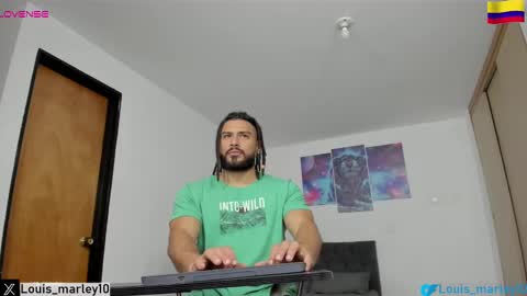 louis_marley_ online show from 03.05.25