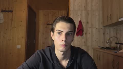 Snapshot of louis_preston chatting on 11.01.25 Mark online show from 11.01.25