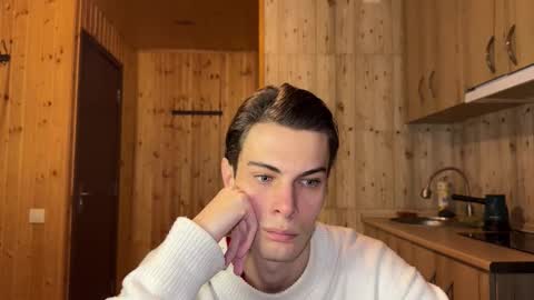 Snapshot of louis_preston chatting on 12.15.25 Mark online show from 12.15.25