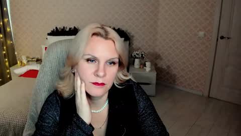 Louisa online show from 01.15.25