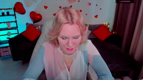 Louisa online show from 02.11.25