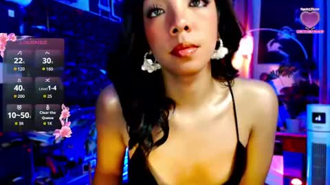 Snapshot of louisassy chatting on 06.18.26 Louisa online show from 06.18.26