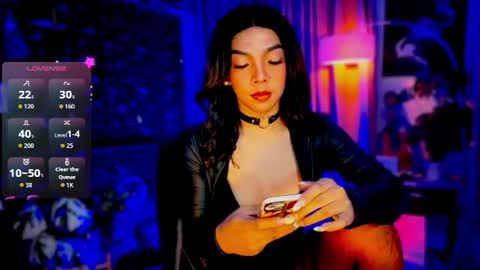 Snapshot of louisassy chatting on 07.10.26 Louisa online show from 07.10.26