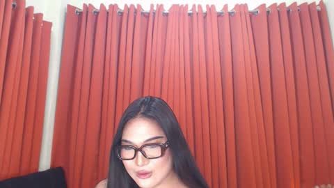 Louisse online show from 04.09.26