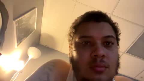 love01109 online show from 11.23.25