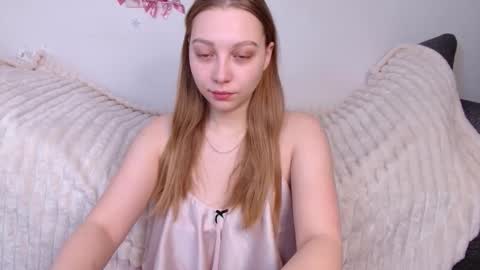 love bella  online show from 03.17.26