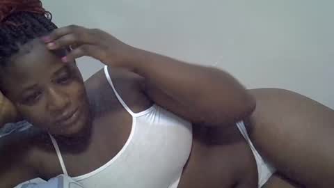 Snapshot of love_bug02 chatting on 01.15.26 love bug online show from 01.15.26