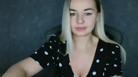 Snapshot of love_dom_meg chatting on 02.23.25 Megane online show from 02.23.25