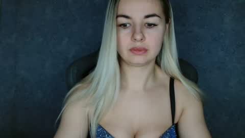 Snapshot of love_dom_meg chatting on 02.24.25 Megane online show from 02.24.25