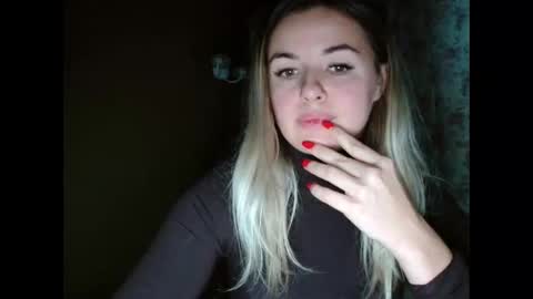 Snapshot of love_dom_meg chatting on 11.30.25 Megane online show from 11.30.25