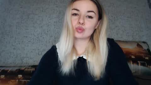 Snapshot of love_dom_meg chatting on 02.05.26 Megane online show from 02.05.26