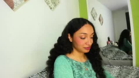 Mia online show from 10.11.25