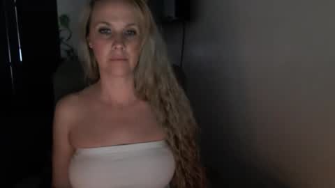 LoVe On  online show from 02.12.26