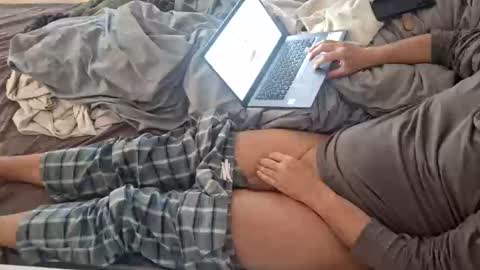 Love online show from 02.22.25