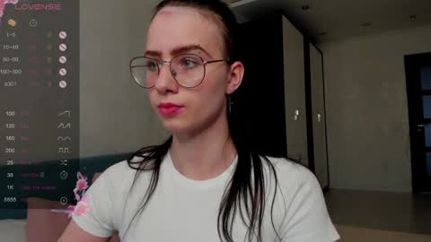 Elisabette online show from 03.30.26