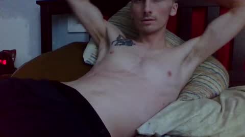 Snapshot of lovebinger chatting on 11.22.25 lovebinger online show from 11.22.25