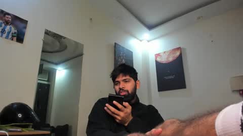 Snapshot of lovehairyindian chatting on 01.09.25 Indian hairy online show from 01.09.25