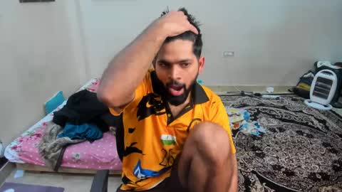 Snapshot of lovehairyindian chatting on 01.27.25 Indian hairy online show from 01.27.25