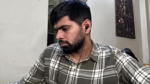 Snapshot of lovehairyindian chatting on 03.09.25 Indian hairy online show from 03.09.25