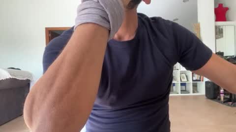 Snapshot of loveisperfect chatting on 11.01.25 Loveisperfect online show from 11.01.25