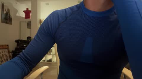 Snapshot of loveisperfect chatting on 11.16.25 Loveisperfect online show from 11.16.25