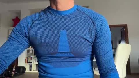 Snapshot of loveisperfect chatting on 12.14.25 Loveisperfect online show from 12.14.25