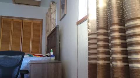 Snapshot of lovelace390 chatting on 12.01.25 Amber online show from 12.01.25