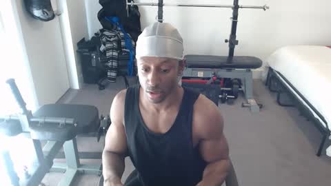 Snapshot of loveleexd21 chatting on 01.12.25 loveleexd21 online show from 01.12.25