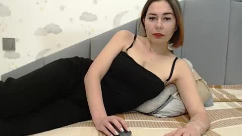 lovellykitty online show from 10.13.25