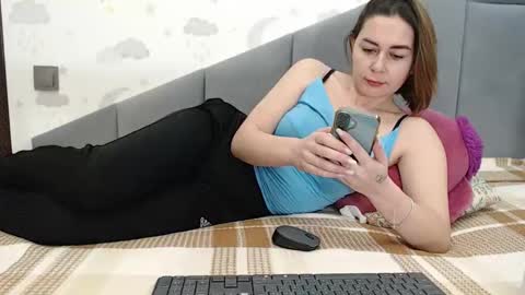 lovellykitty online show from 11.19.25